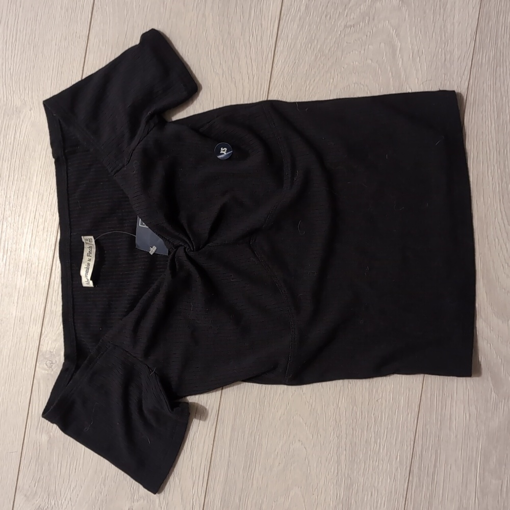 Abercrombie | Off Shoulder Top